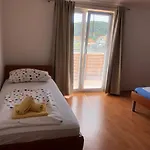 Laura Apartment *